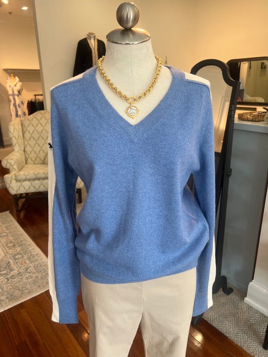 Trace V Neck Cashmere Sweater in Blue