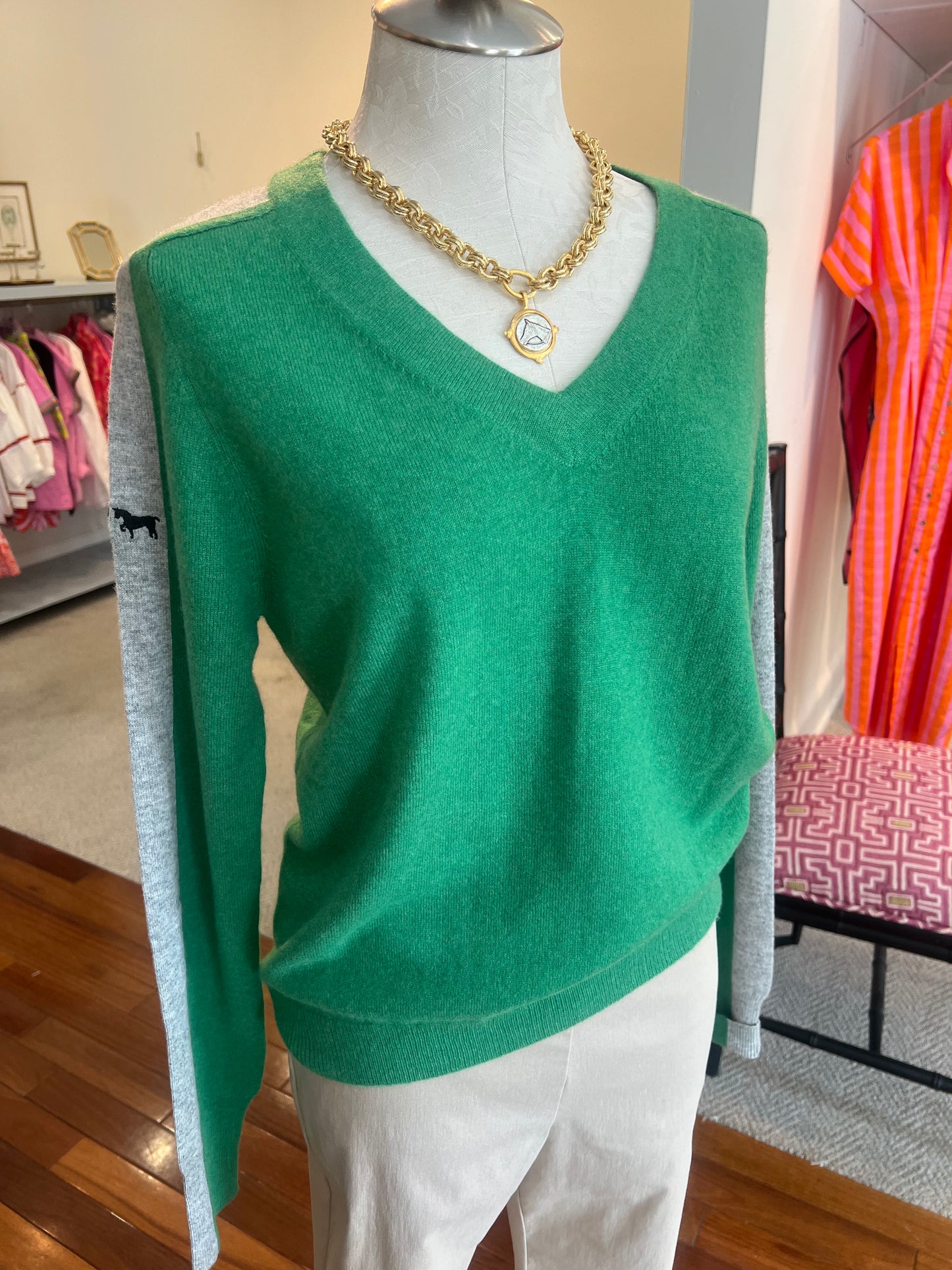 Trace V Neck Cashmere Sweater in Green